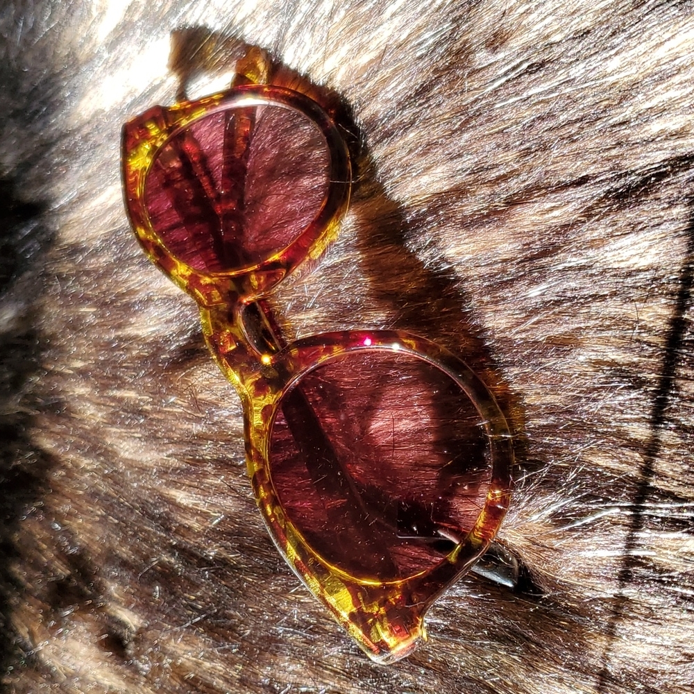 💐Tortoise Shell Round Lens Sunglasses - Picture 3 of 4